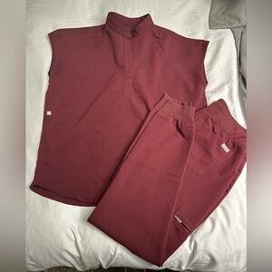 Figs Burgundy scrub set